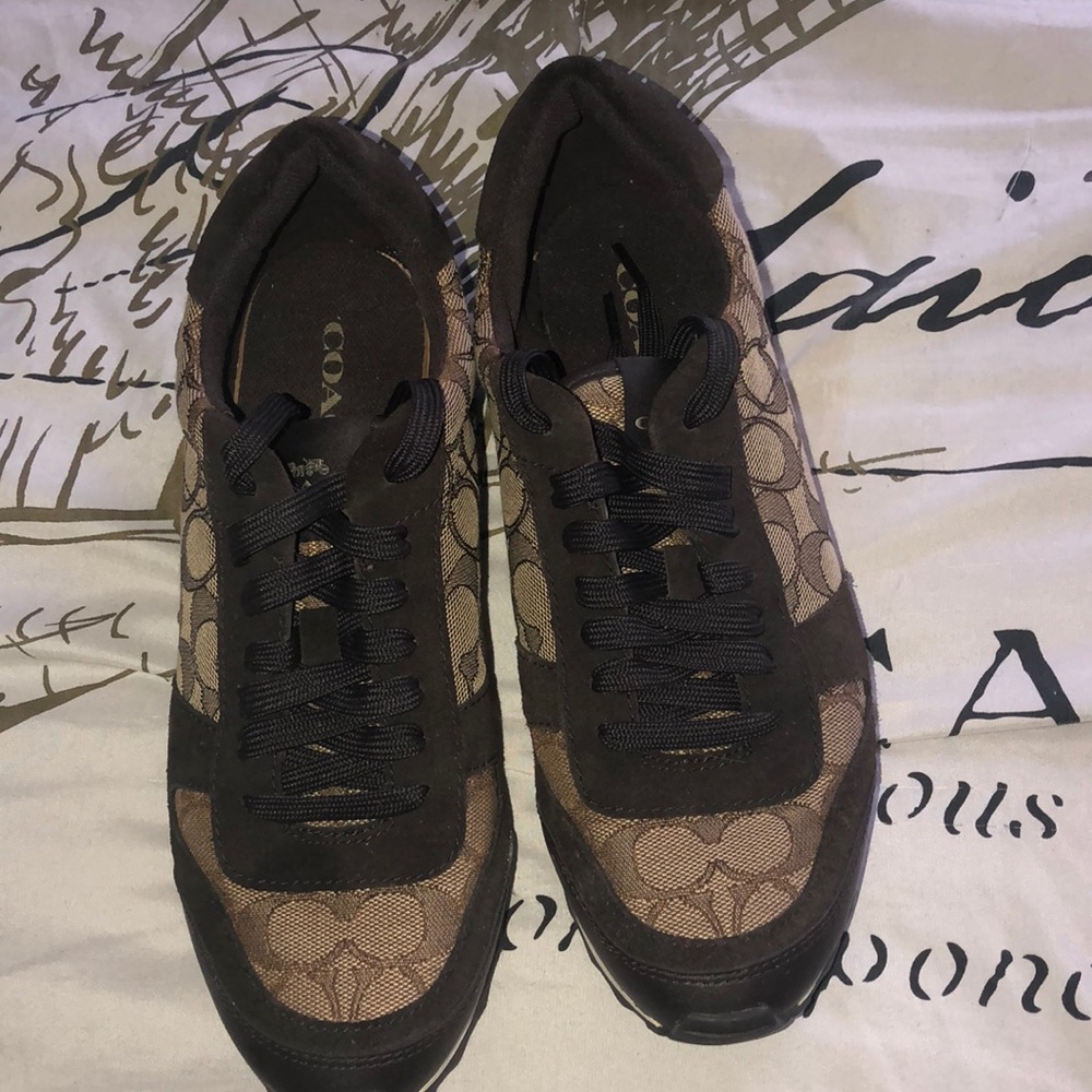 Women’s Coach Jogger Sneaker Size 9.5